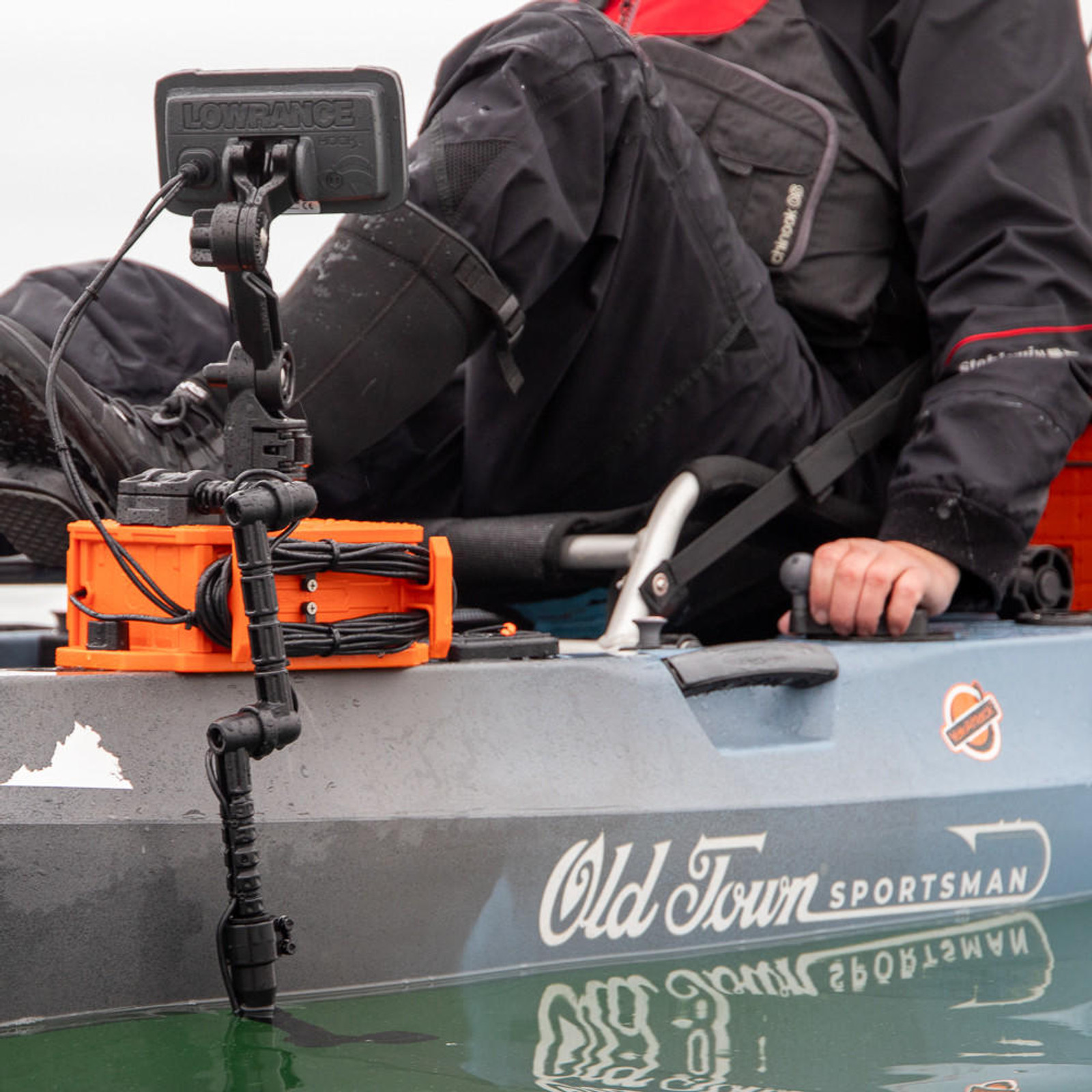 YakAttack Round Base Fish Finder Mount w/Track Mounted LockNLoad™ Mounting - Image 4