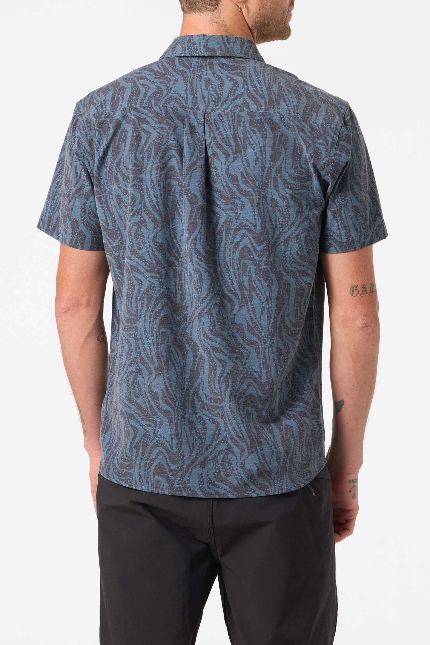 O'Neill TRVLR UPF Traverse Standard Fit Shirt (Dark Shadow) Large - Image 2